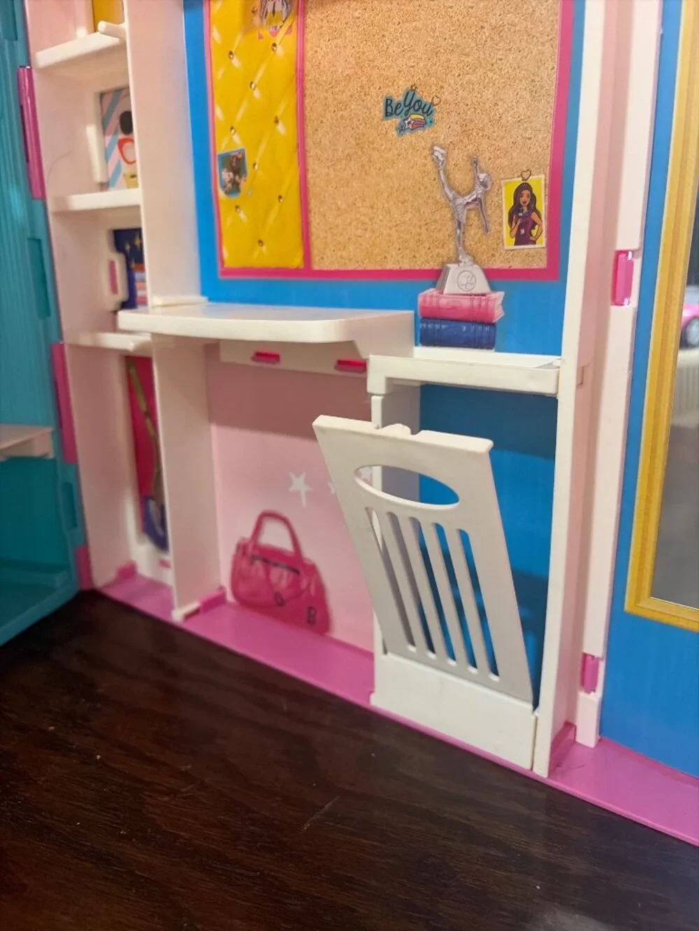 Barbie Pink Folding Dream Closet Case Hanger Mirror Mattel 2019 Toy Playset